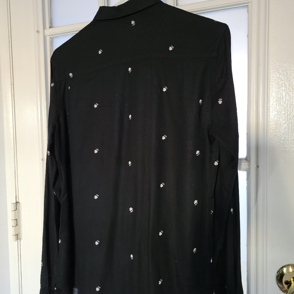 Obey Button-Up - Picture 7 of 8